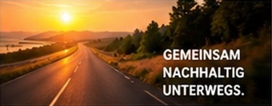 Straße im Sonnenuntergang – Gemeinsam nachhaltig unterwegs.